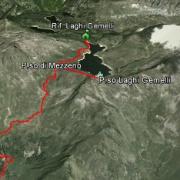 Loc. Mezzeno - 1.600 m<br />P.so di Mezzeno - 2.142 m<br />P.so Laghi Gemelli - 2.199 m<br />Rif. Laghi Gemelli - 1.968 m